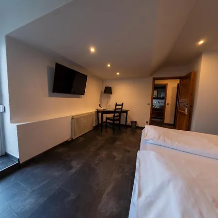 Baumberger Rheinterrassen Hotell
