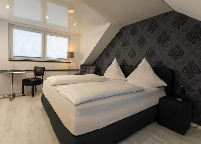 Otel Baumberger Rheinterrassen Baumberg